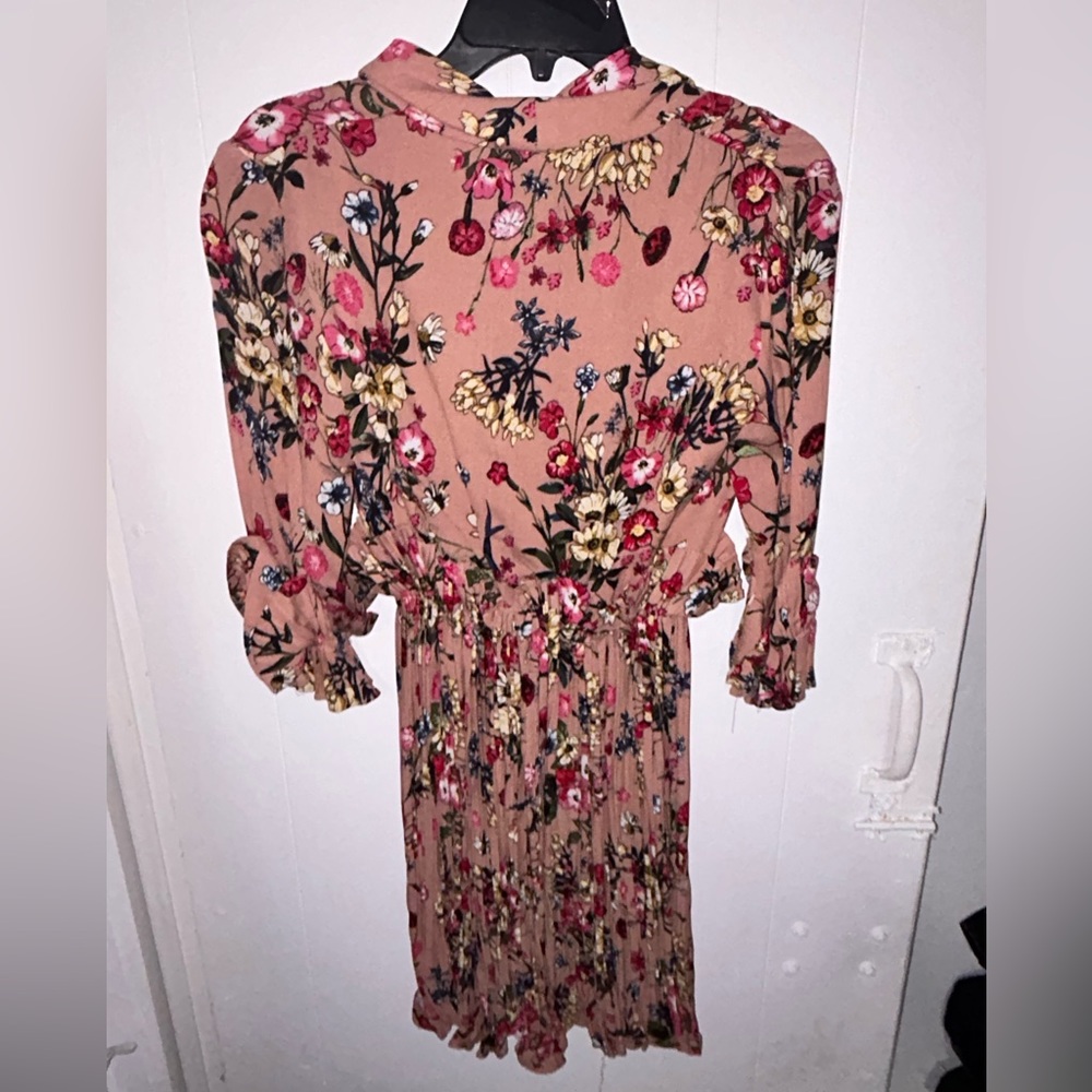 Pretty little thing floral dress - Picture 2 of 3